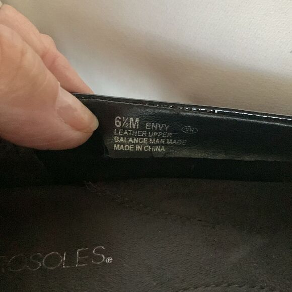 Aerosoles Size 6.5 Envy Black patent leather pumps square toe NWOT - Picture 9 of 9